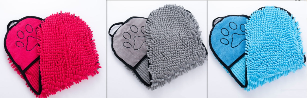 Super Absorbent Dog & Cat Microfiber Towel – Quick-Drying Pet Bathrobe Towel for Dogs and Cats